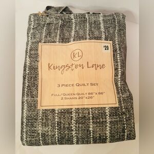 New!! Kingston Lane Grey Quilt set in Full/Queen
